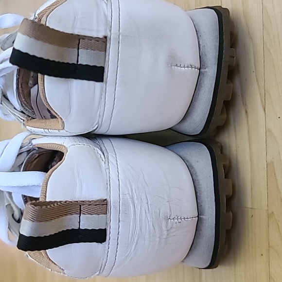BOSS Perforated White Leather Sneakers Size 8.5 - Picture 7 of 10